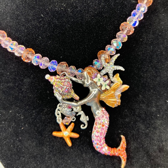 Kirks Folly Mermaid Pin/Enhancer and Necklace - Picture 10 of 11